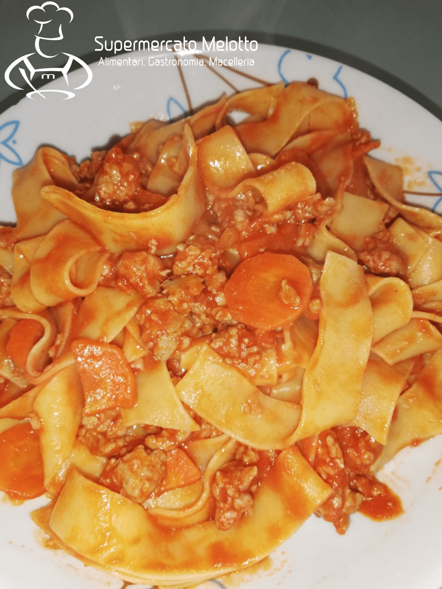 Pappardelle al Sugo con carote e Tastasal